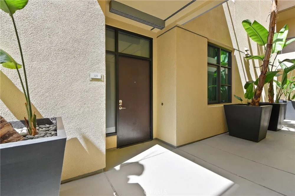133 The Promenade #325 Long Beach, CA 90802