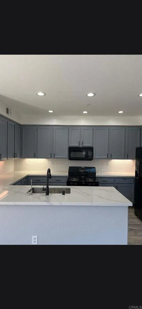 1949 Caminito De La Cruz Chula Vista, CA 91913