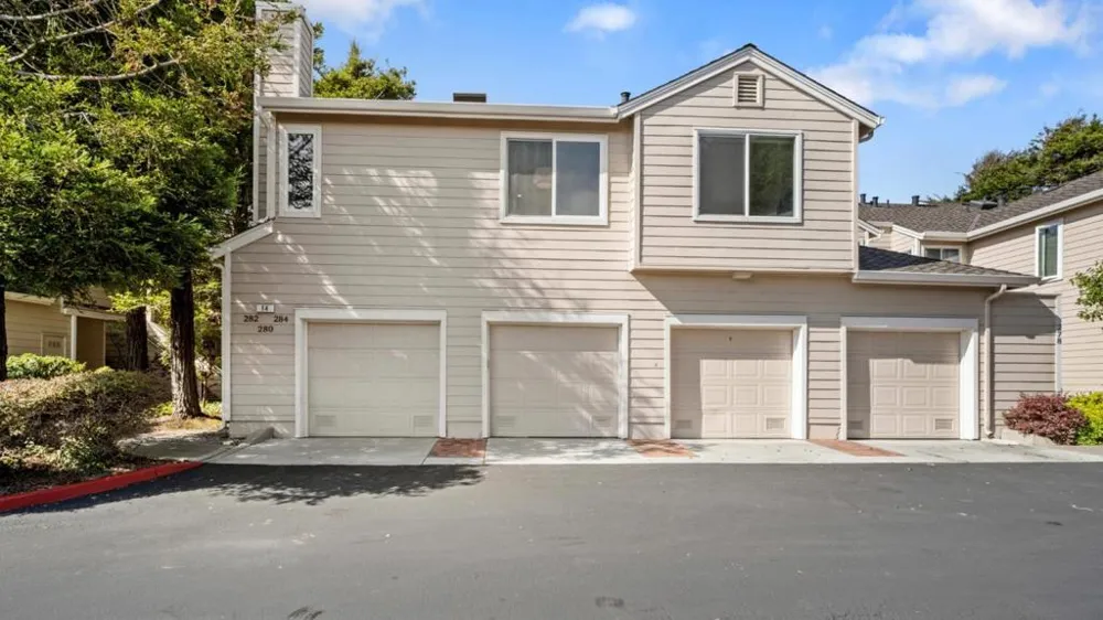 284 Amesport Half Moon Bay, CA 94019