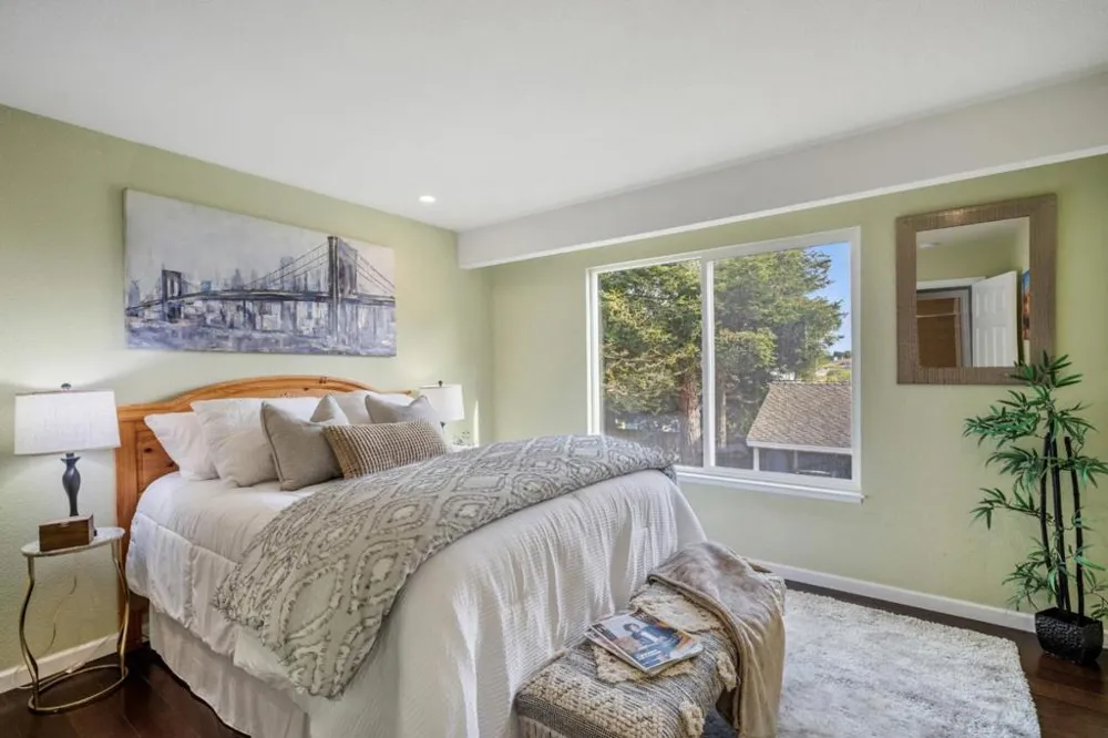 284 Amesport Half Moon Bay, CA 94019