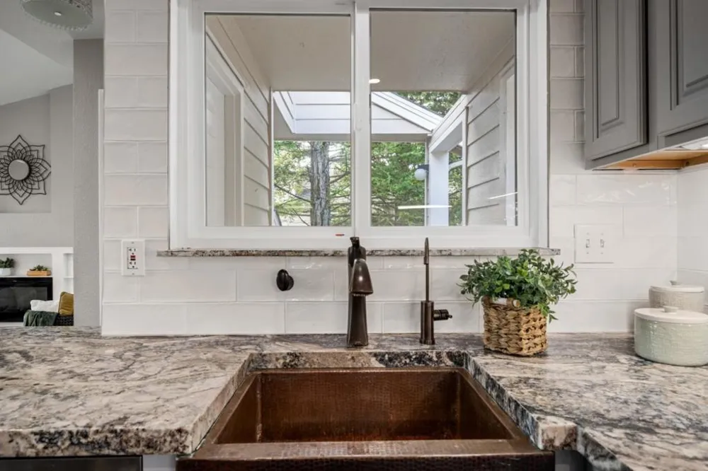 284 Amesport Half Moon Bay, CA 94019
