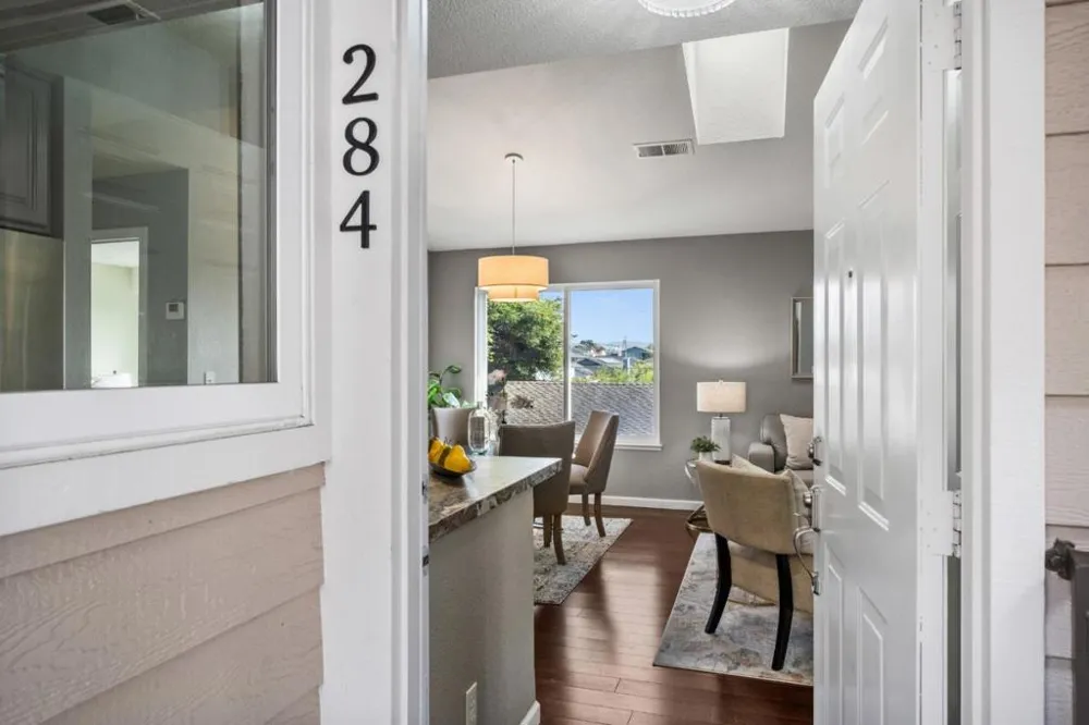 284 Amesport Half Moon Bay, CA 94019