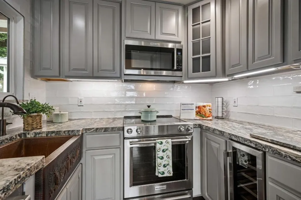 284 Amesport Half Moon Bay, CA 94019