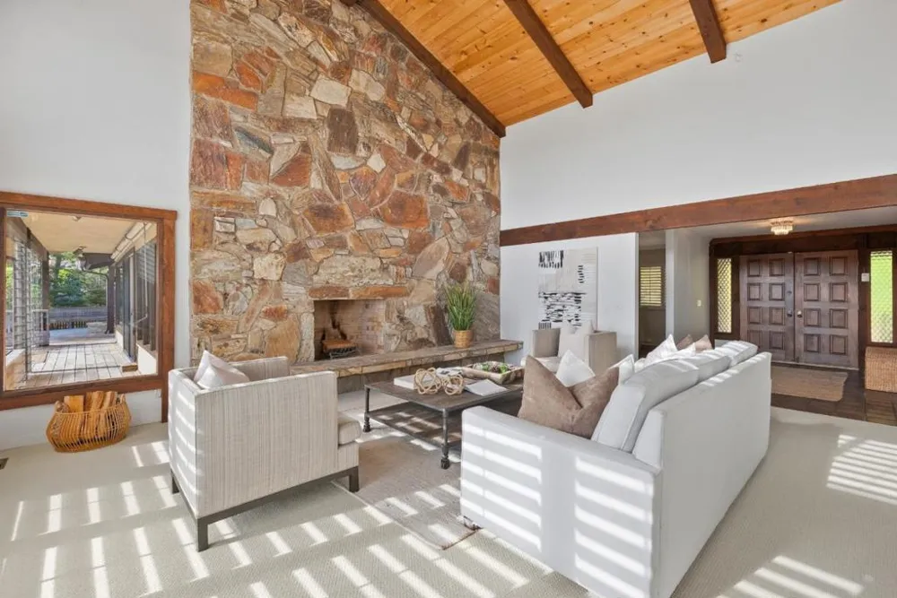 24950 Outlook Drive Carmel, CA 93923