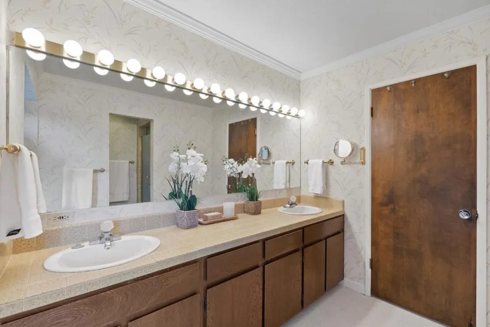 24950 Outlook Drive Carmel, CA 93923