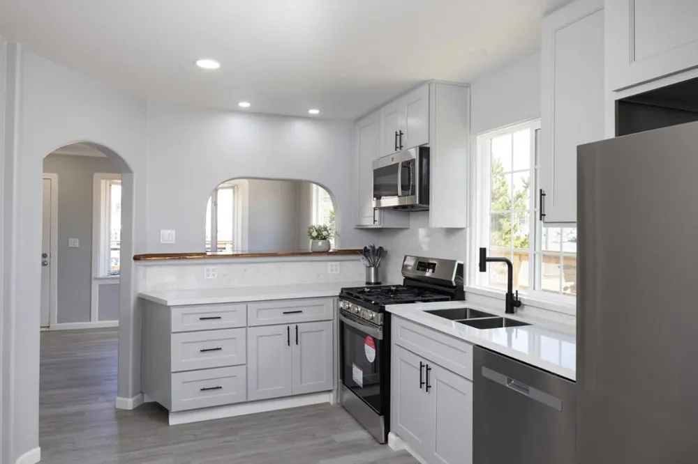 75507552 Sandholdt Road Moss Landing, CA 95039