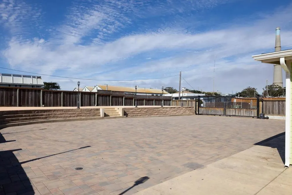 75507552 Sandholdt Road Moss Landing, CA 95039