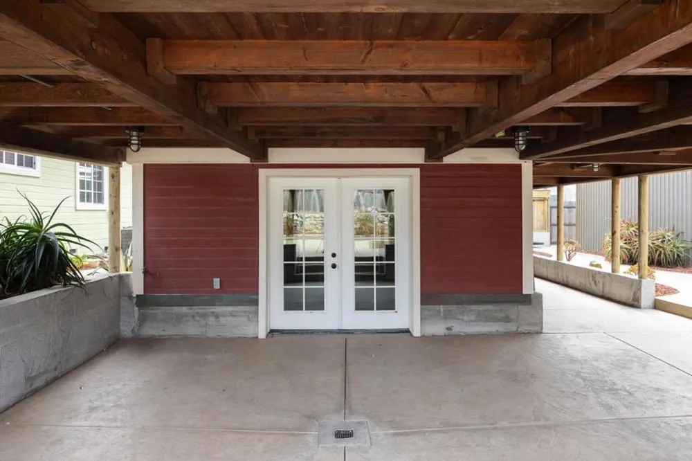 75507552 Sandholdt Road Moss Landing, CA 95039