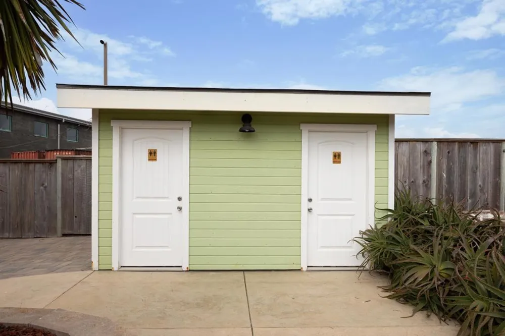 75507552 Sandholdt Road Moss Landing, CA 95039