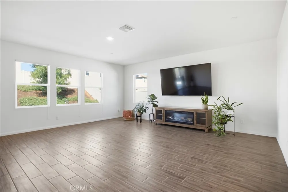 31615 Tyme Court Menifee, CA 92584