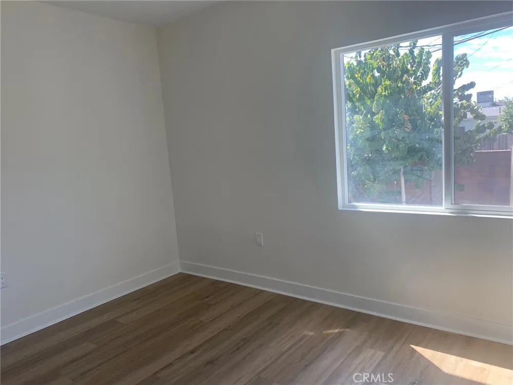 11818 Victory Boulevard North Hollywood, CA 91606
