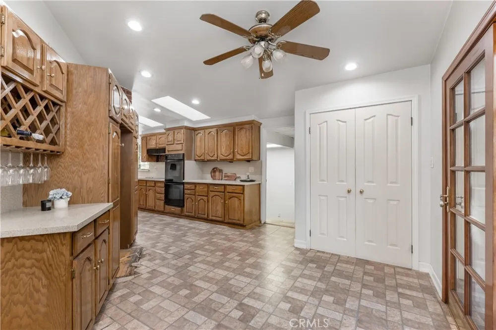 9348 Tujunga Canyon Tujunga, CA 91042