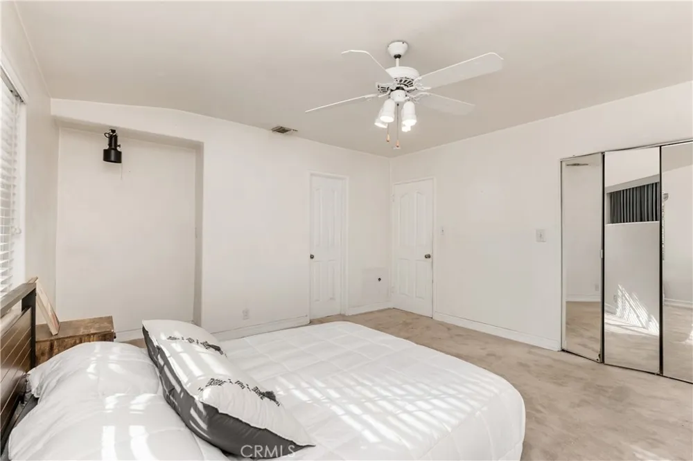 9348 Tujunga Canyon Tujunga, CA 91042