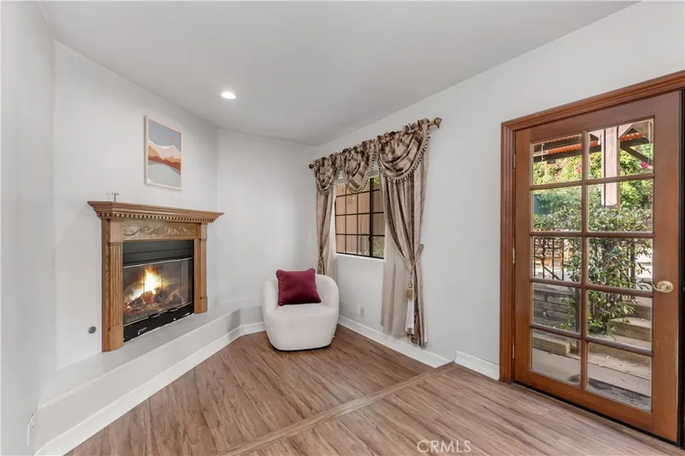 9348 Tujunga Canyon Tujunga, CA 91042
