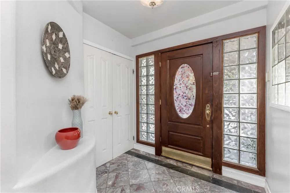 9348 Tujunga Canyon Tujunga, CA 91042