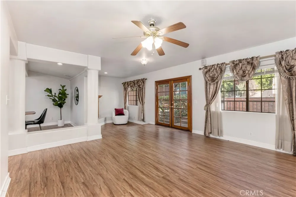 9348 Tujunga Canyon Tujunga, CA 91042
