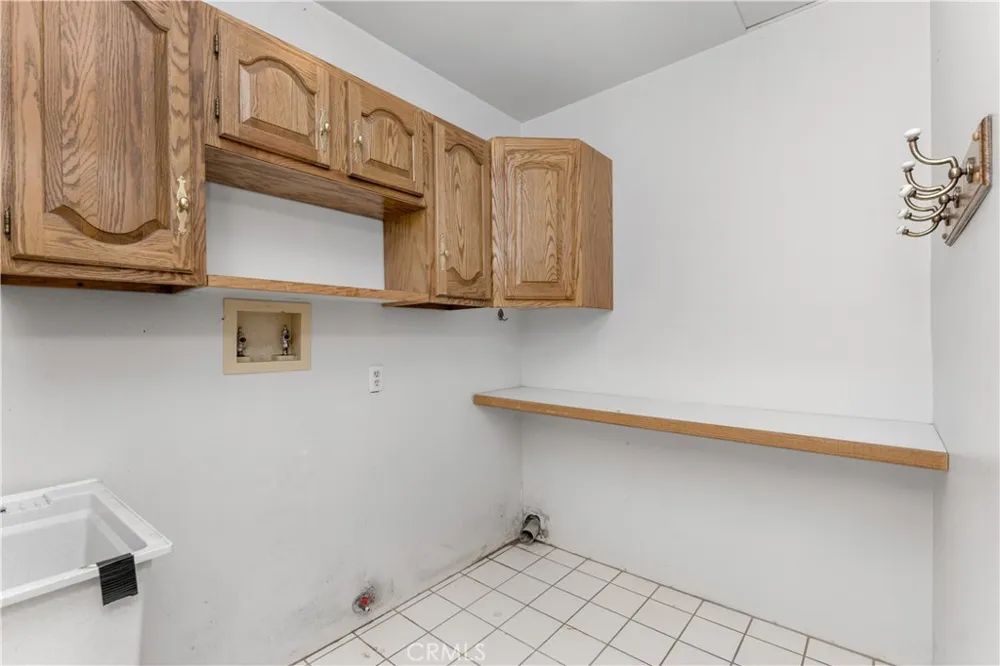 9348 Tujunga Canyon Tujunga, CA 91042