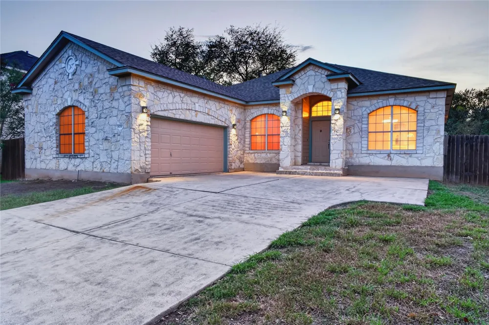 8700 Neider Drive Austin, TX 78749