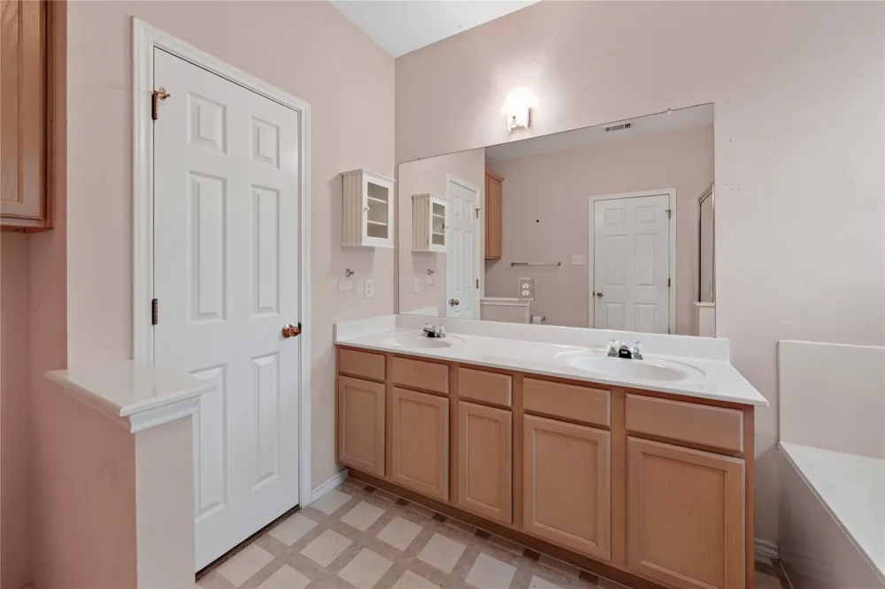 8700 Neider Drive Austin, TX 78749