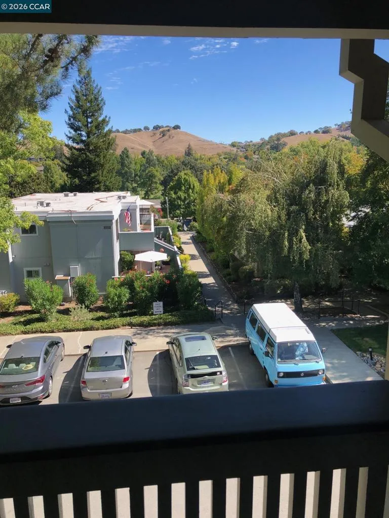 1116 Fairlawn Court #3 Walnut Creek, CA 94595