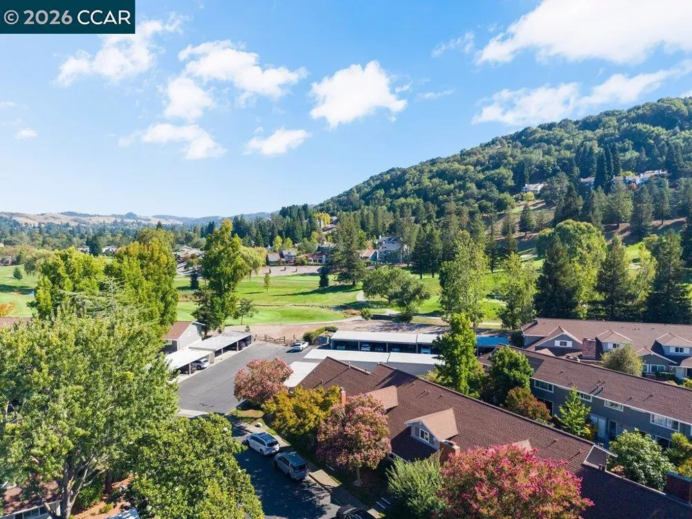 143 Miramonte Dr Moraga, CA 94556