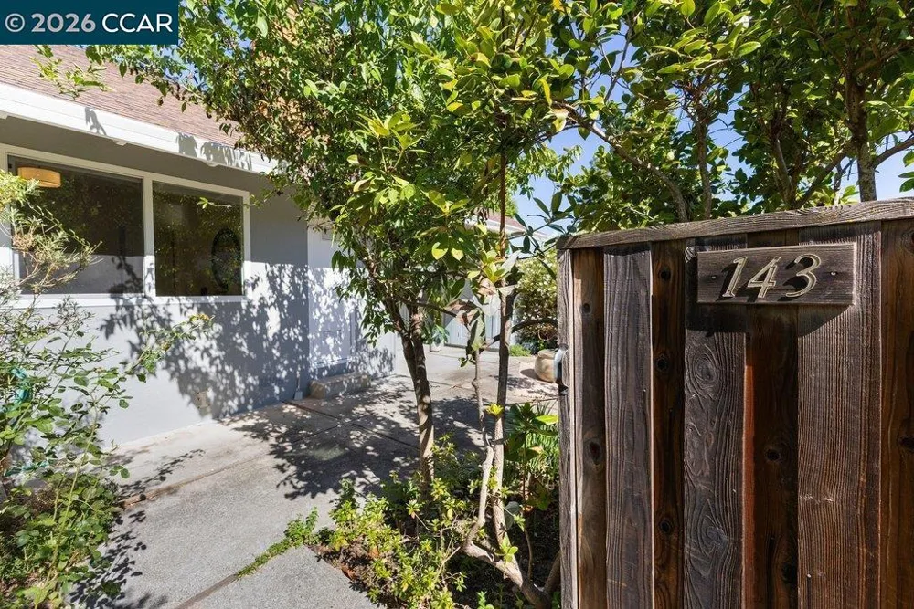 143 Miramonte Dr Moraga, CA 94556