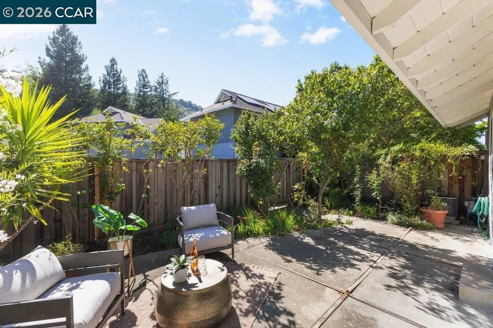 143 Miramonte Dr Moraga, CA 94556