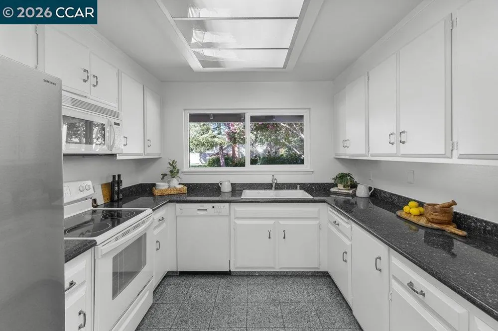 143 Miramonte Dr Moraga, CA 94556