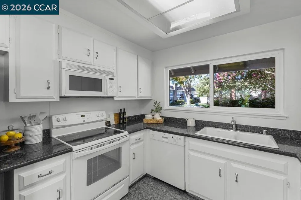 143 Miramonte Dr Moraga, CA 94556