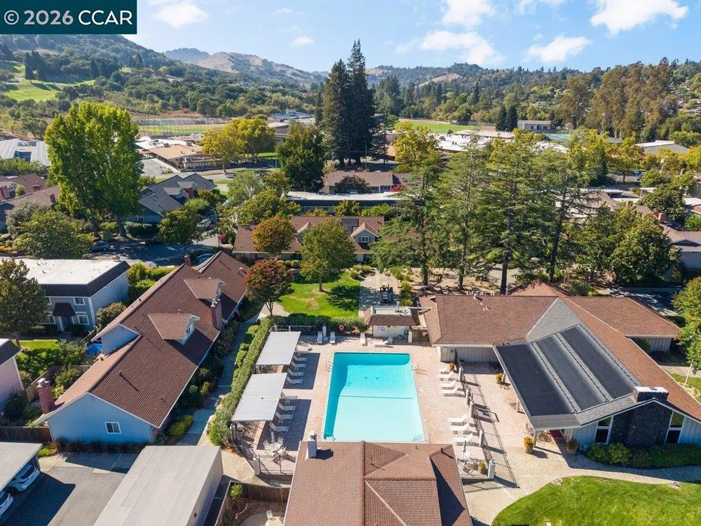 143 Miramonte Dr Moraga, CA 94556