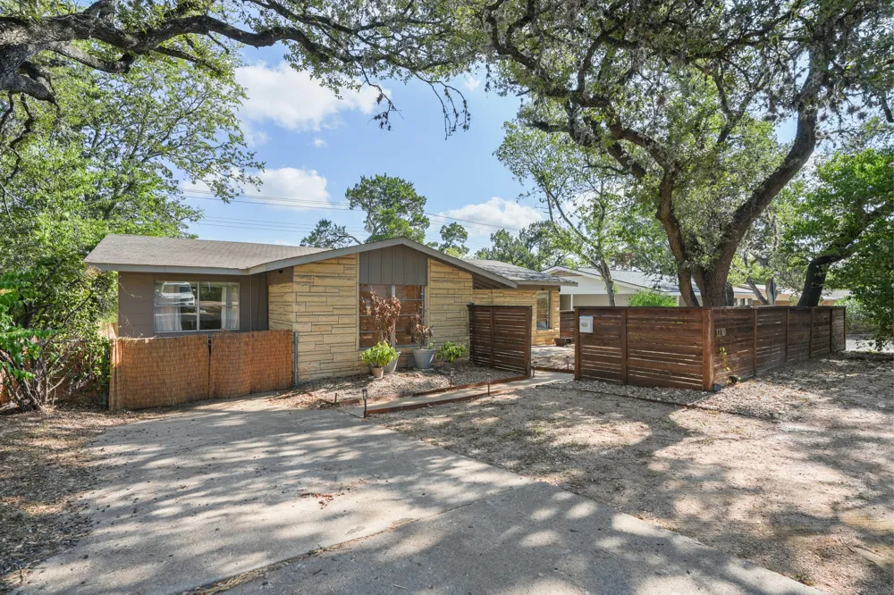 1110 W Oltorf Street Austin, TX 78704