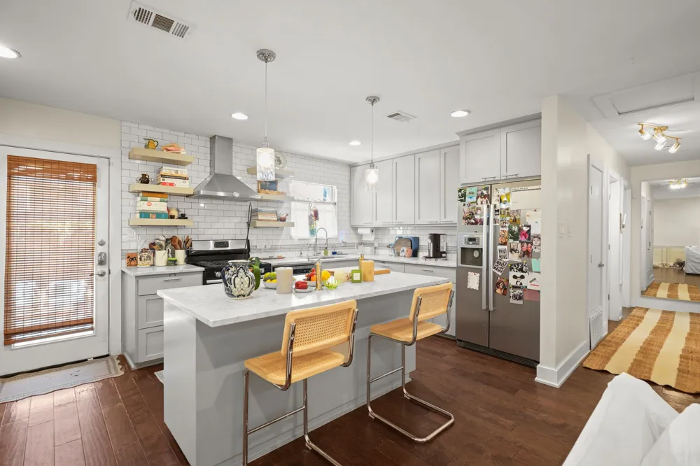 1110 W Oltorf Street Austin, TX 78704