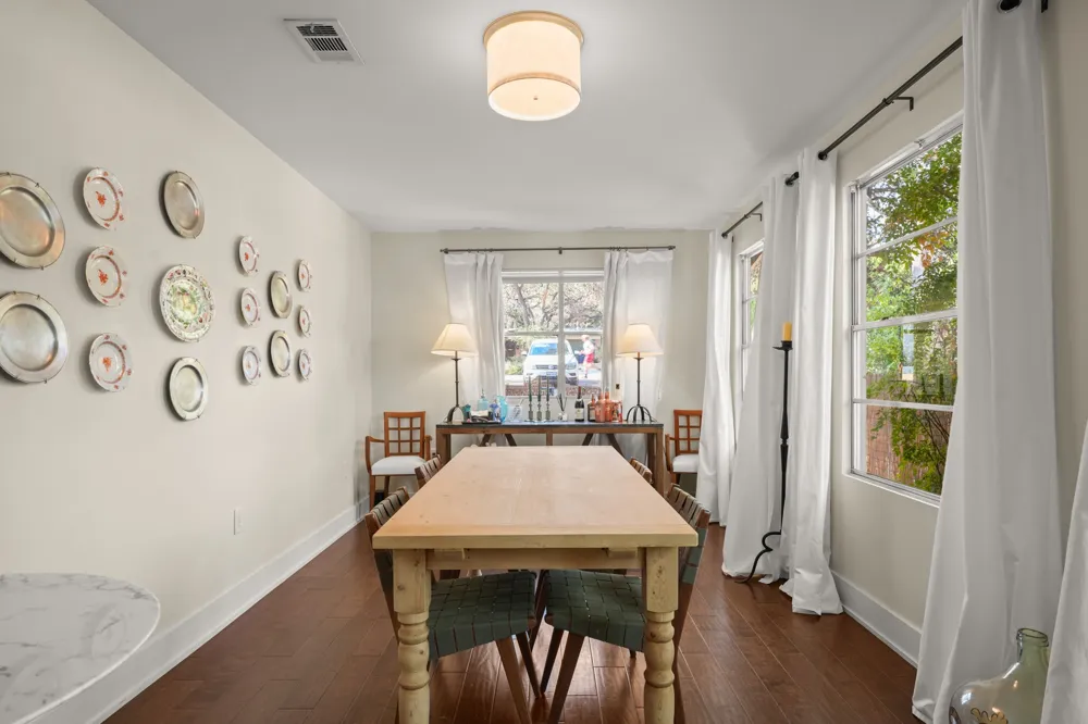 1110 W Oltorf Street Austin, TX 78704