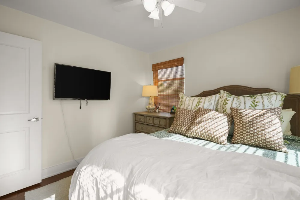 1110 W Oltorf Street Austin, TX 78704