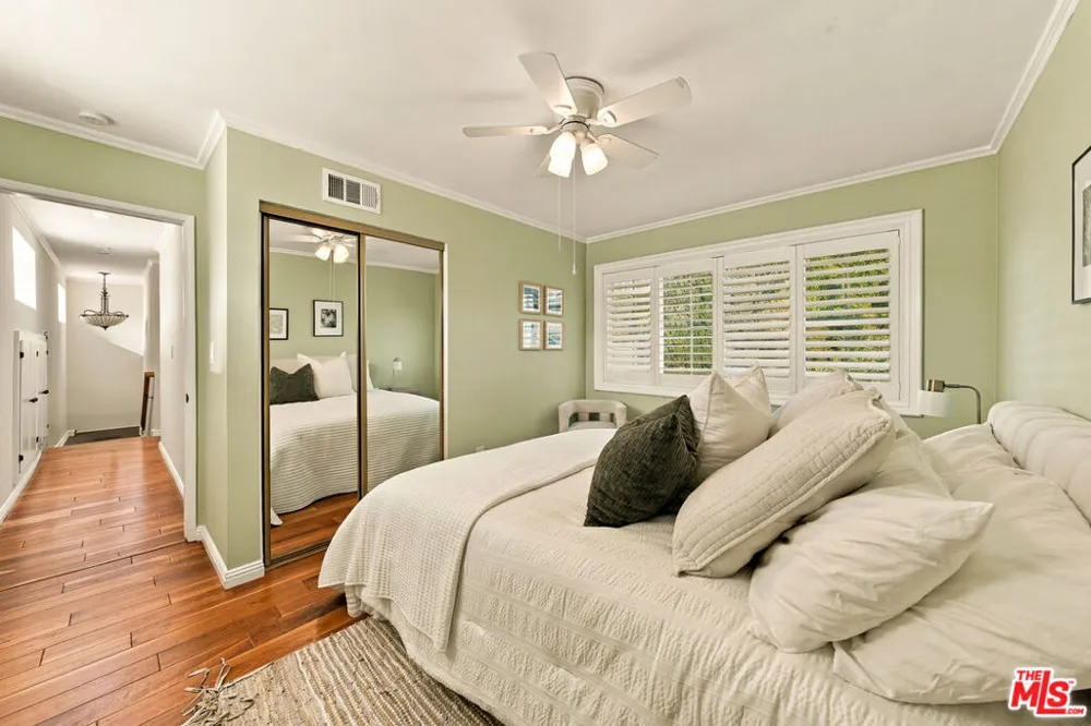 19230 Cheyenne Street Porter Ranch, CA 91326