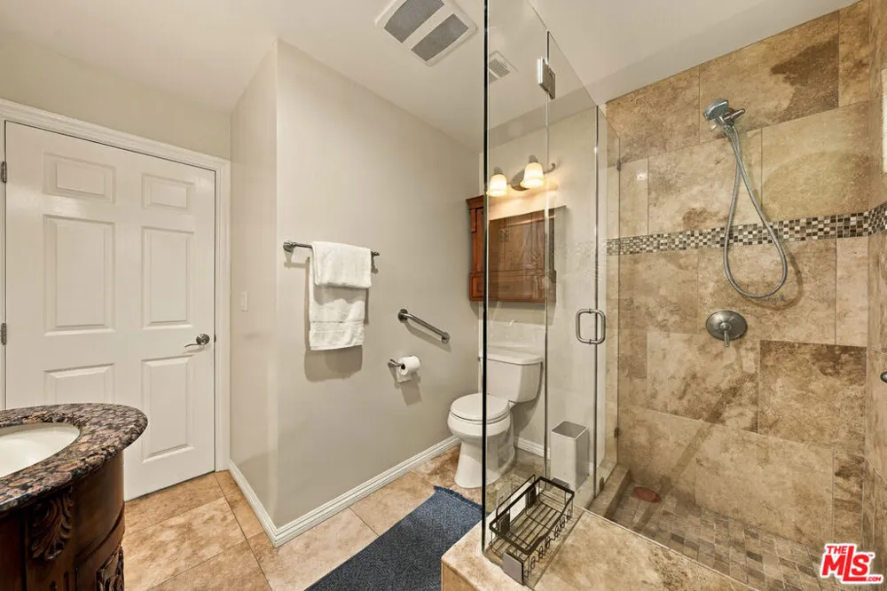 19230 Cheyenne Street Porter Ranch, CA 91326