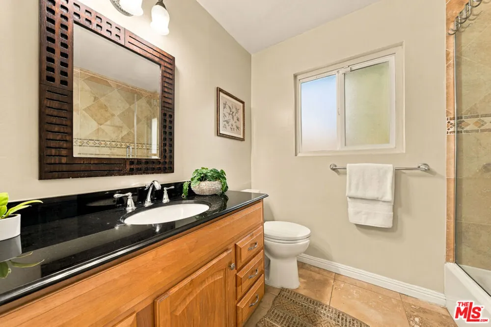 19230 Cheyenne Street Porter Ranch, CA 91326