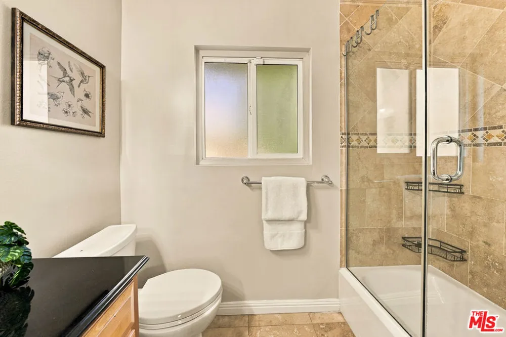 19230 Cheyenne Street Porter Ranch, CA 91326