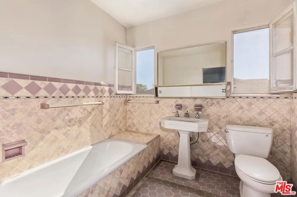 10524 Wilkins Avenue Los Angeles, CA 90024