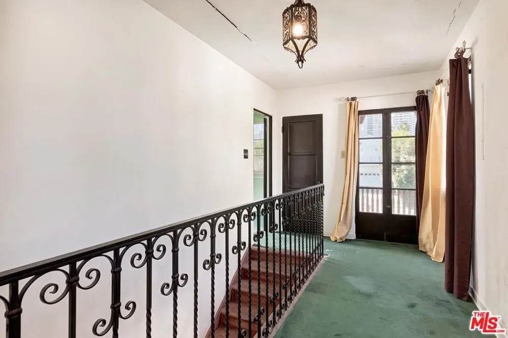 10524 Wilkins Avenue Los Angeles, CA 90024