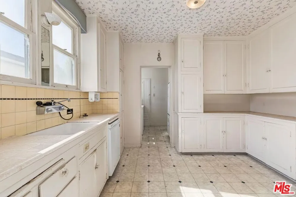 10524 Wilkins Avenue Los Angeles, CA 90024