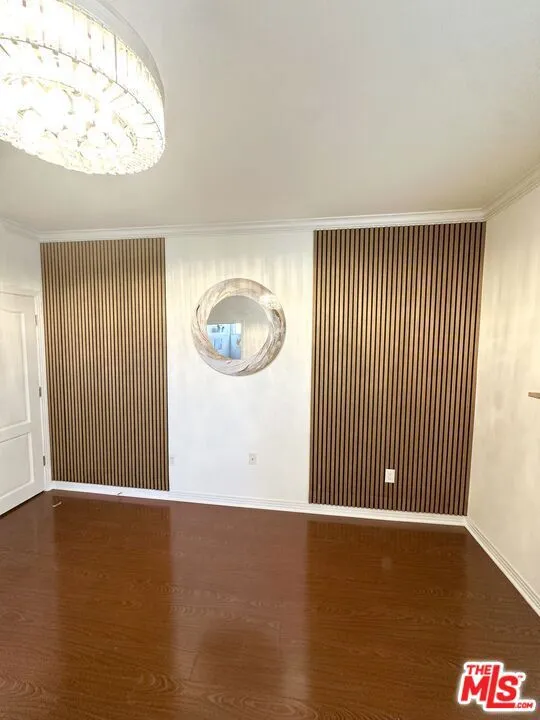 1025 Dewey Avenue #205 Los Angeles, CA 90006