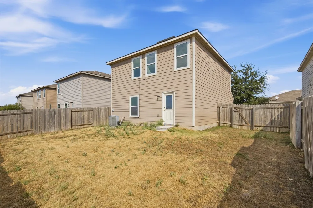1013 Woodward Court Court Jarrell, TX 76537