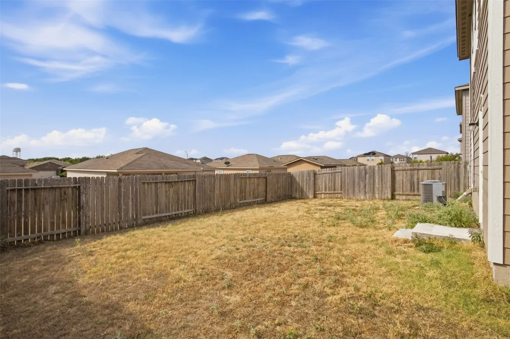 1013 Woodward Court Court Jarrell, TX 76537