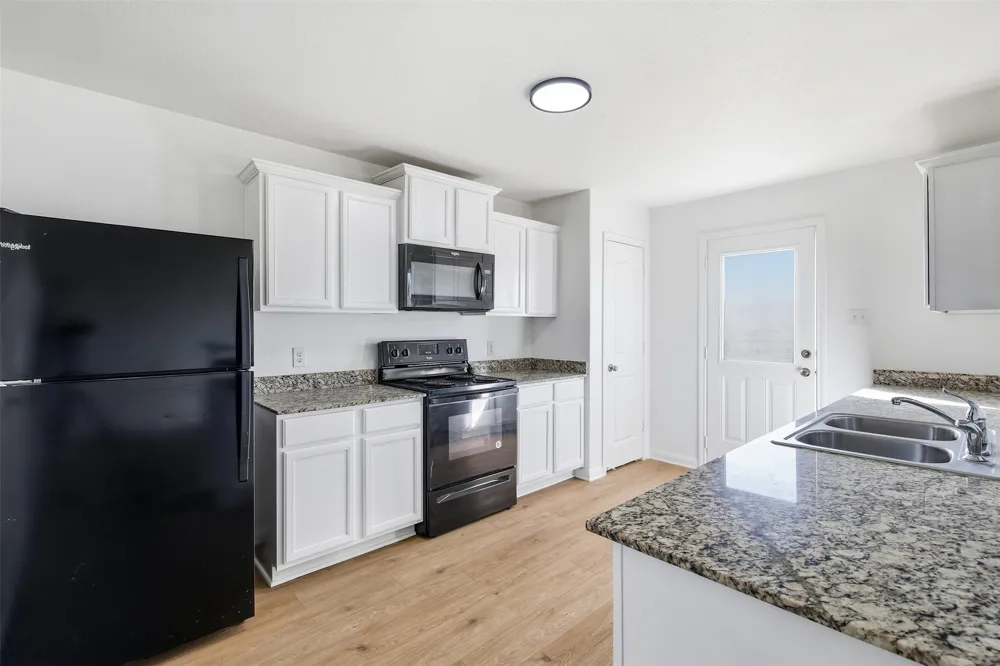 1013 Woodward Court Court Jarrell, TX 76537