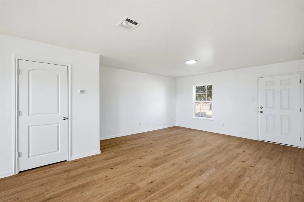 1013 Woodward Court Court Jarrell, TX 76537