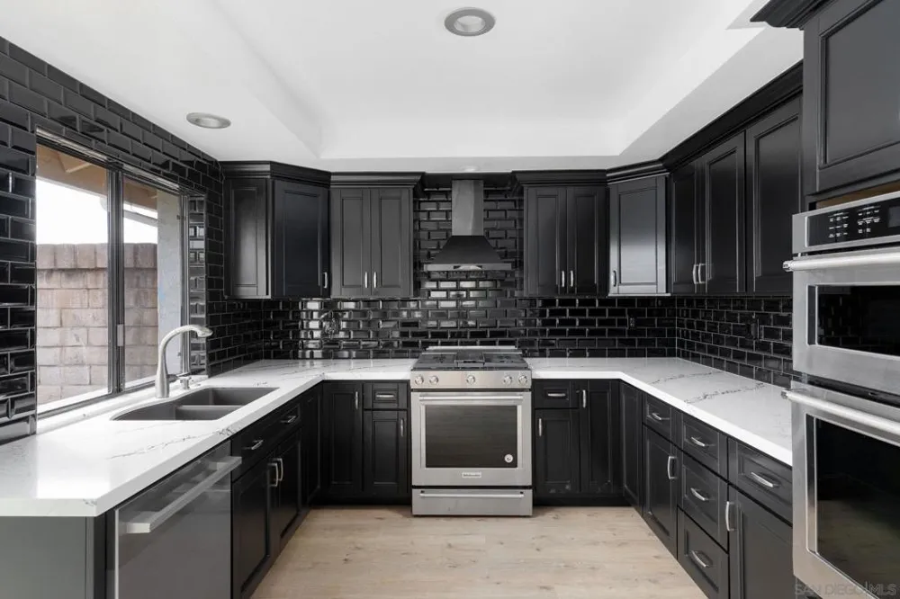 1879 Caminito Ascua La Jolla, CA 92037