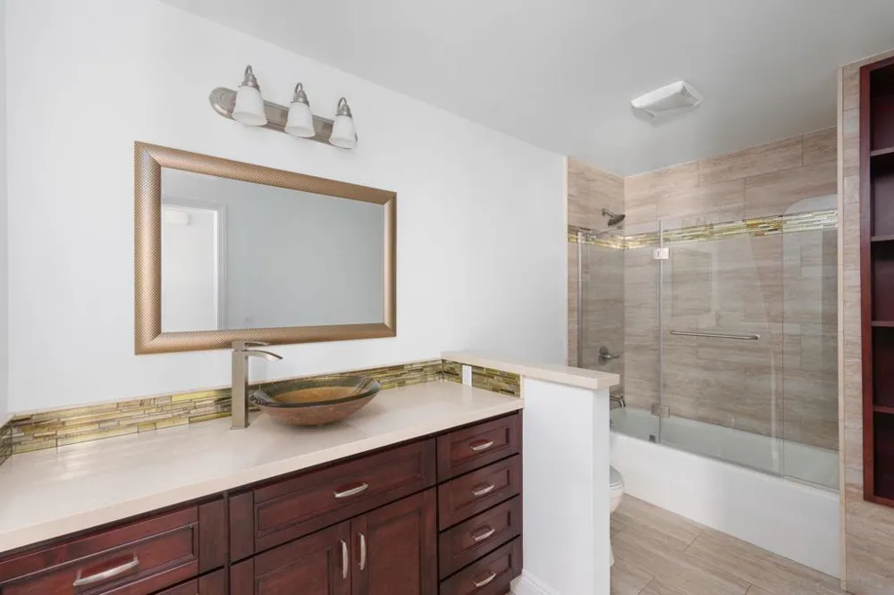 1879 Caminito Ascua La Jolla, CA 92037