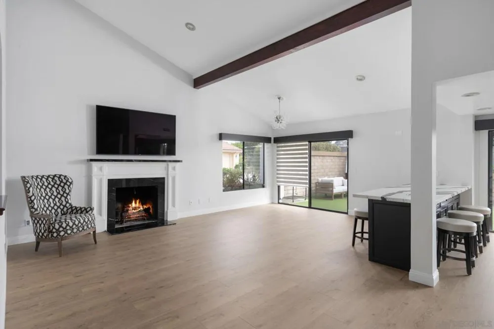 1879 Caminito Ascua La Jolla, CA 92037