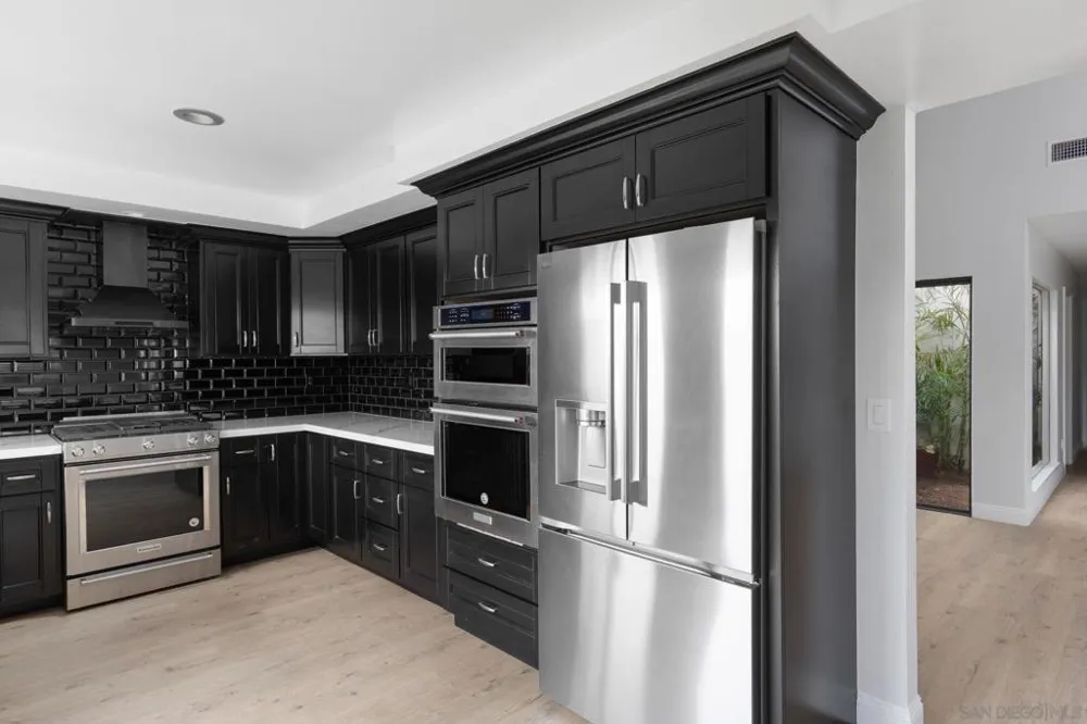 1879 Caminito Ascua La Jolla, CA 92037